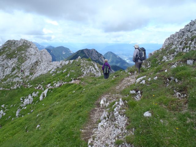20150621 Srednji v.med Stol in Begunj.-Vrtača - foto