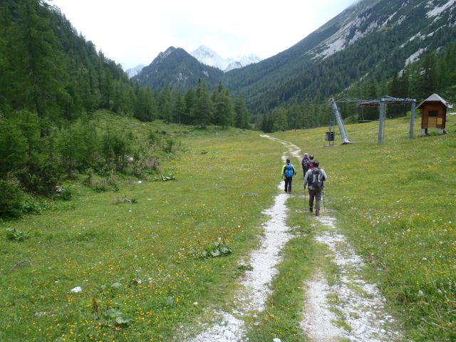 20150621 Srednji v.med Stol in Begunj.-Vrtača - foto