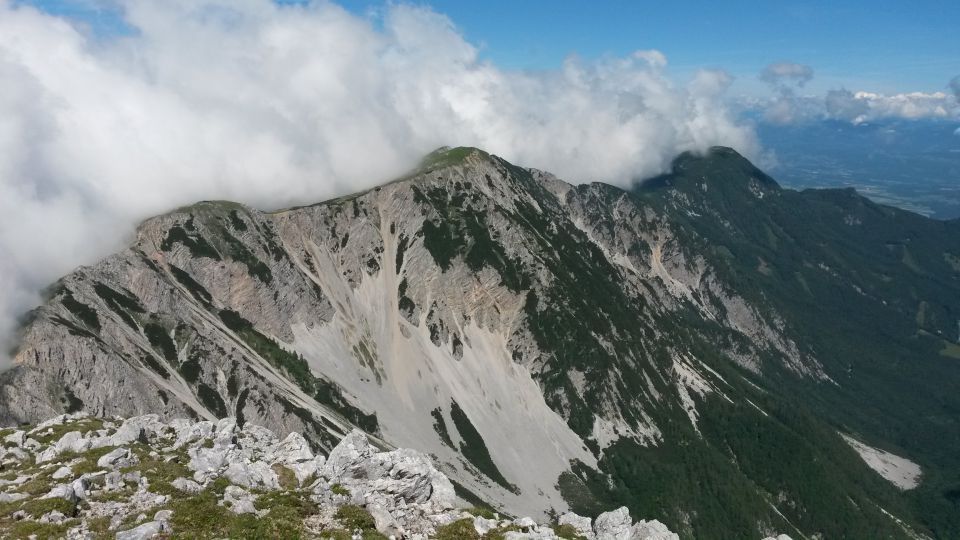 Razgled z vrha na Vajnež