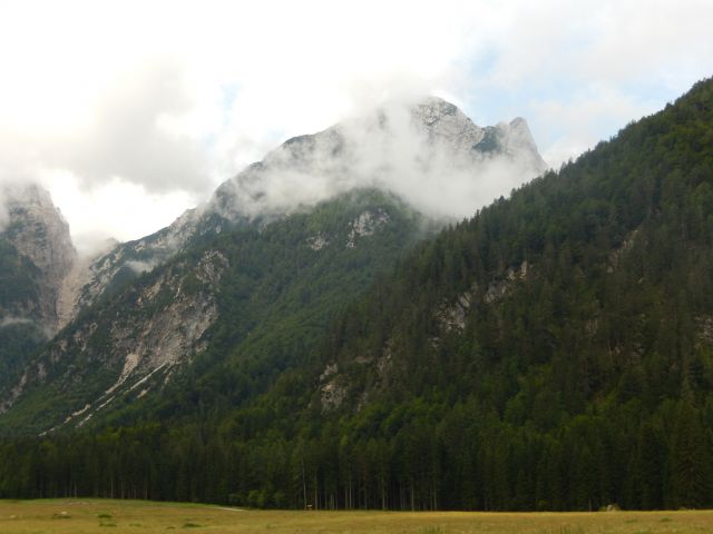 Razgled z Jezerske planine na Poldnik/Picco di Mezzodi