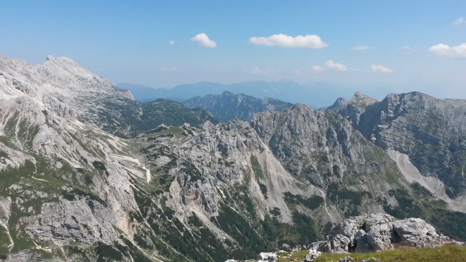 Razgled z vrha na Rjavino, Debelo peč, Vernar, Draška vrhova in Tosc