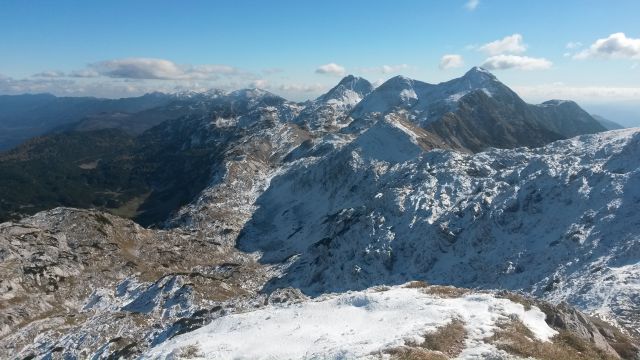 Razgled iz vrha na Bohinjske gore