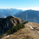 Razgledi iz vrha Monte Ameriane proti Montaževi skupini in Kaninskemu pogorju