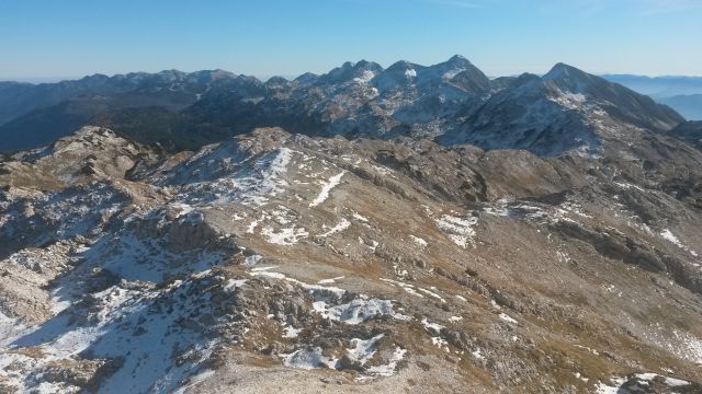 Razgled iz vrha na Bohinjske gore