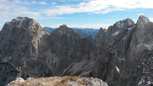 Razgled iz vrha na Viš, Koštrunove špice in Špik nad Nosom