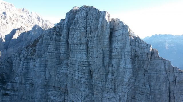 Razgled iz grebena Viene na mogočno severno steno