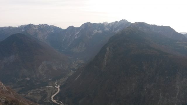 Razgled iz vrha na Veliko Babo, Vrh nad Peski in Krn
