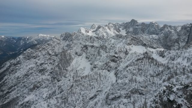 Razgled iz vrha na Kumlehe, Robičje, Kepo, Martuljške gore, Škrlatico in Dolkovo š.