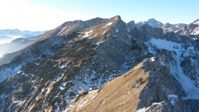 Razgled iz vrha na Tosc, Veliki Draški vrh, Mišelj vrh, Vernar in Kanjavec