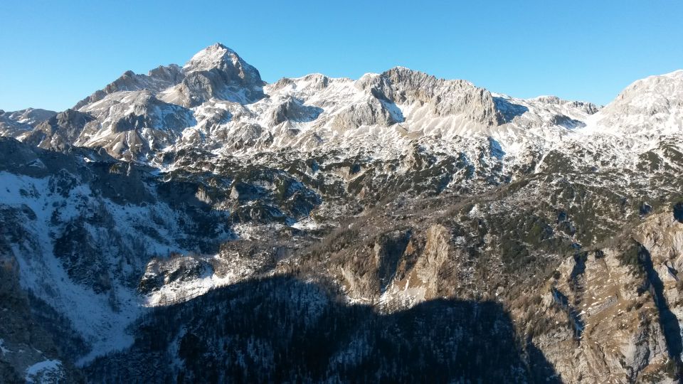 Razgled iz vrha na Triglav, Kredarico in Rž