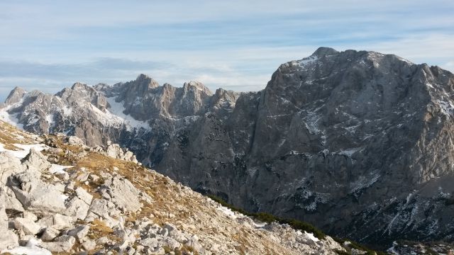 Razgled iz vrha na Martuljške gore, Škrlatico, Dolkovo špico in Prisojnik
