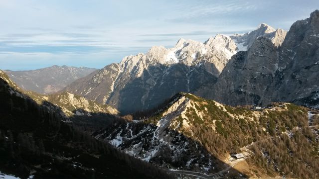Razgled iz poti na Martuljške gore, Škrlatico in vrh Vršiča