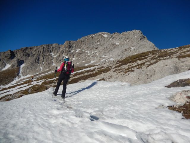 Vzpon na Ojstrico ter razgled na njeno vršno pobočje