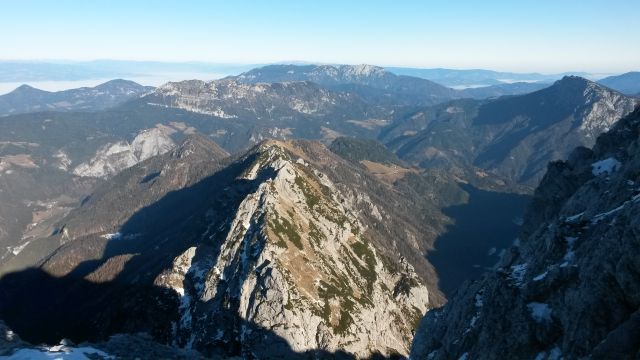 Razgled iz vrha na Krofičko, Olševo, Peco in Raduho