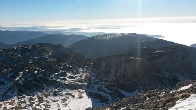 Razgled iz vrha na Veliko Planino in Lučkega Dedca