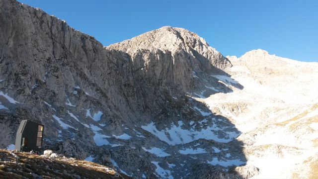 Bivak pod Grintovcem (2100m) ter razgled na Grintovec