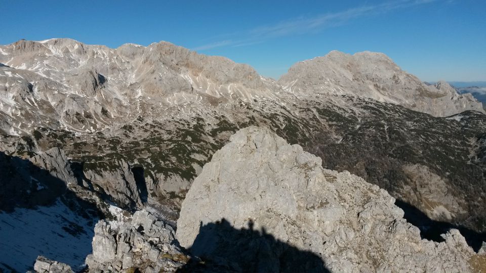 Razgled iz vrha na Kredarico, Rž in Rjavino