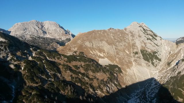 Razgled iz vrha na Rjavino in Mali Draški vrh
