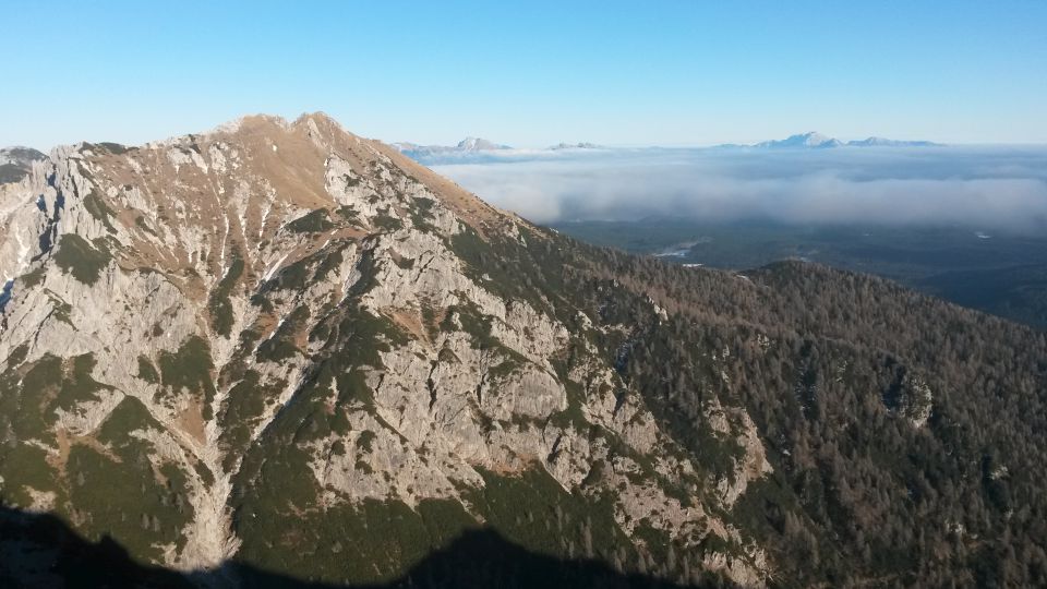 Razgled iz vrha na Viševnik, Karavanke in Kamniško-Savinjske Alpe