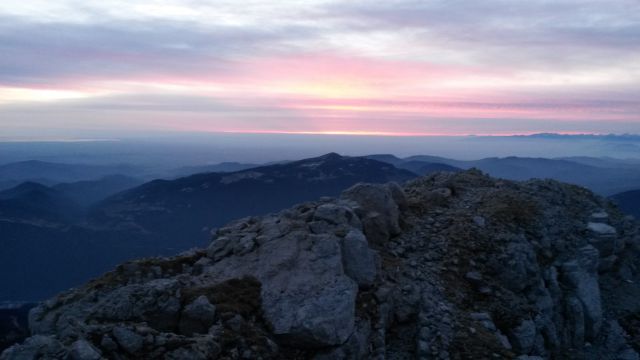 Sončni zahod iz vrha Krna na zadnji dan v letu 2015