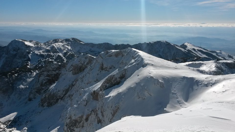 Razgled iz vrha na Kompotelo, Vrh Korena, Košutno, Veliki Zvoh in Krvavec