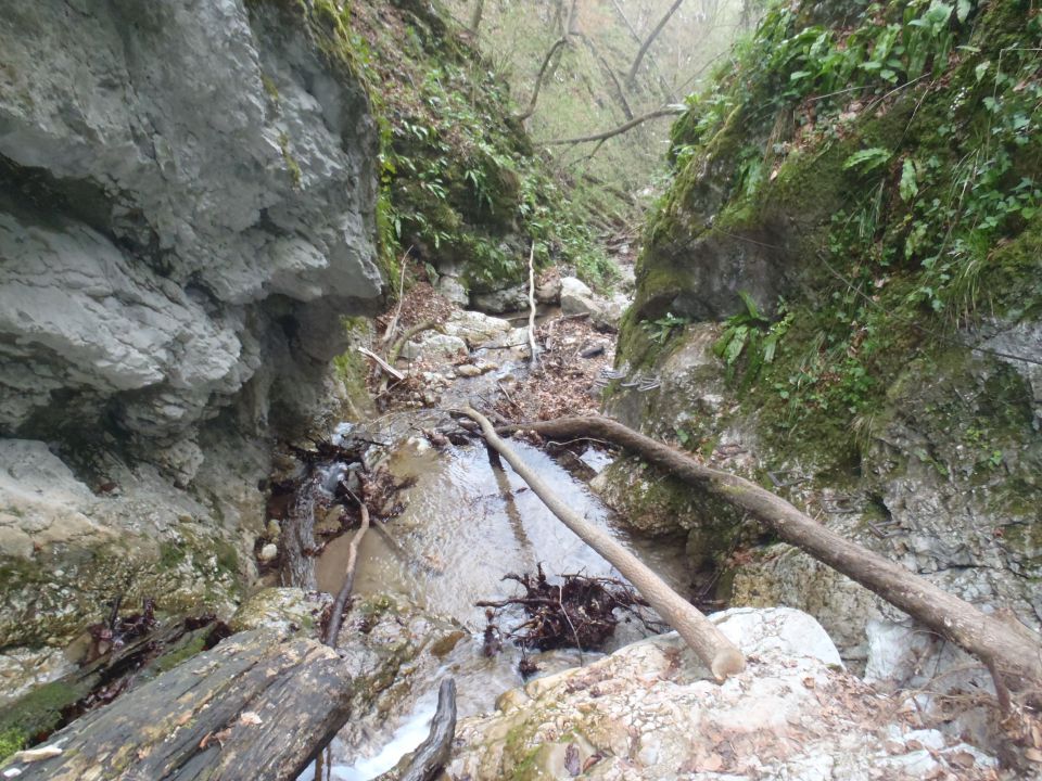 20160403 Hudičev,Srebotnik,Tolsti,Grmada,Bavč - foto povečava