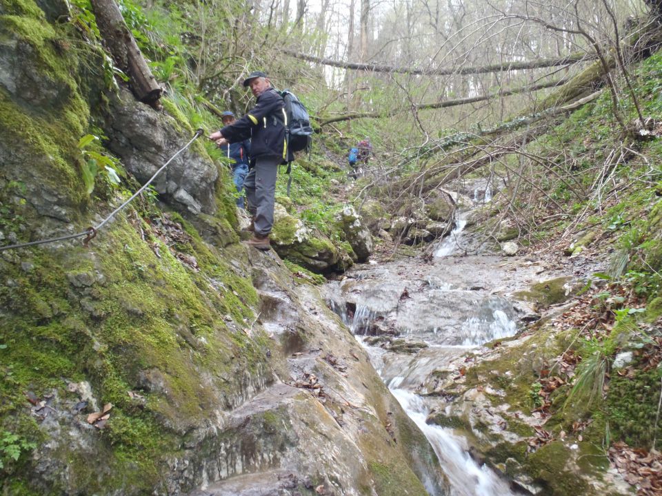 20160403 Hudičev,Srebotnik,Tolsti,Grmada,Bavč - foto povečava
