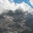 Razgled z Begunjskega vrha na Triglav
