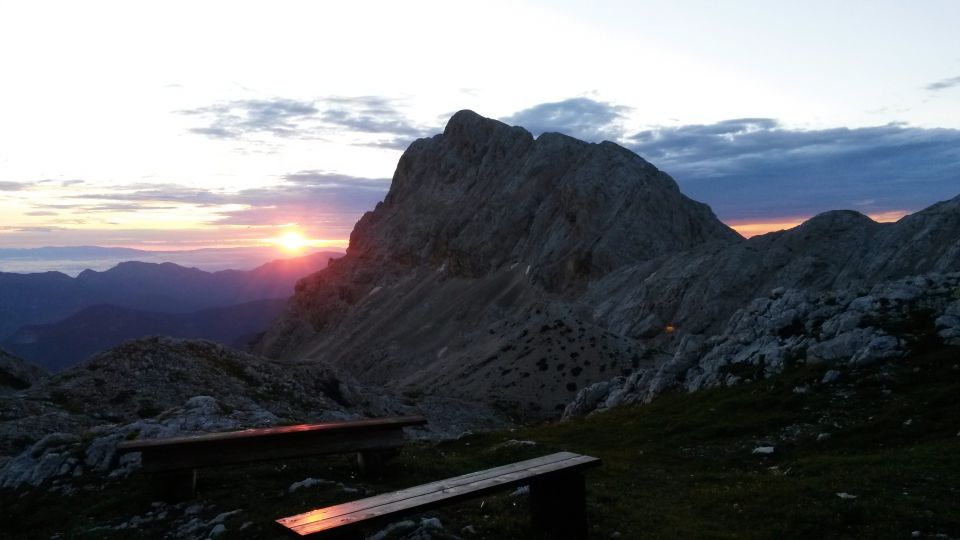 Čudovit sončni vzhod pri Staničevem domu :)