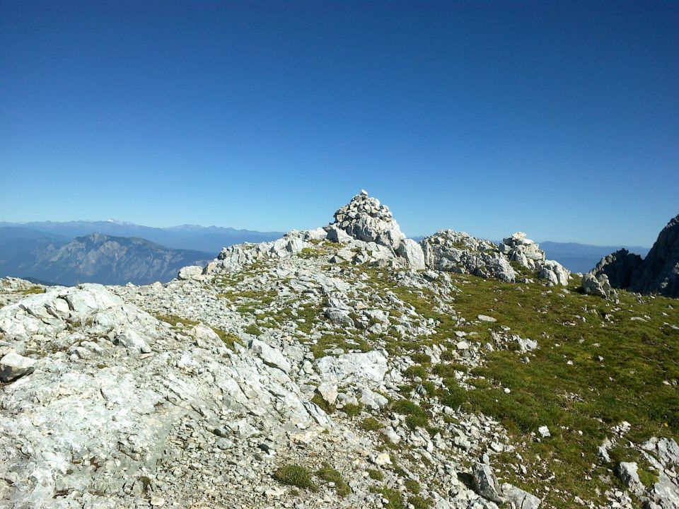 Velik možic na vrhu Lipnice