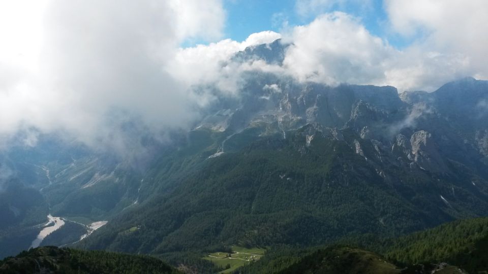 Razgled z vrha Poldašnje špice / Jof di Miezegnot na Montaž