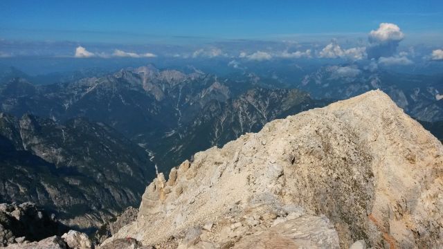 Razgled z vrha Montaža na Karnijske Alpe