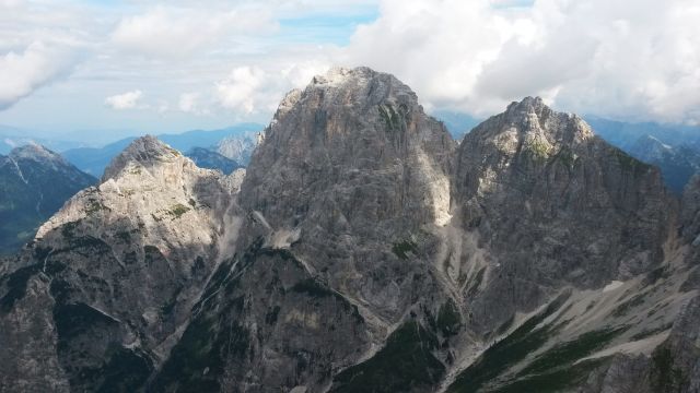 Razgled z vrha Špik Hude police na Veliki Nabojs, Viš in Koštrunove špice