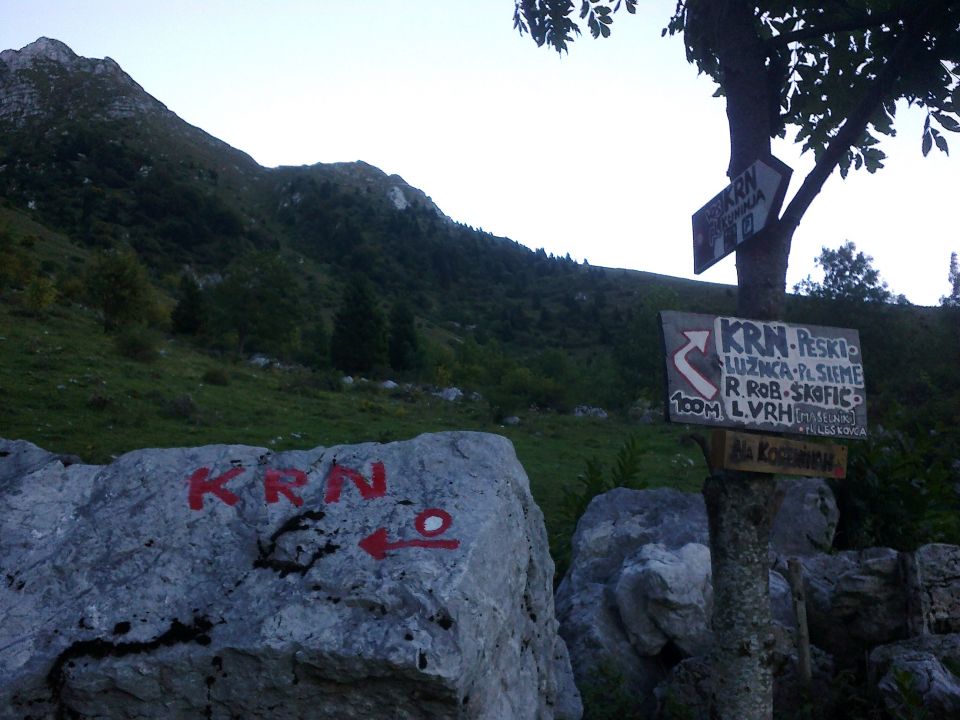 Smerne table na Planini Leskovca (1230m)