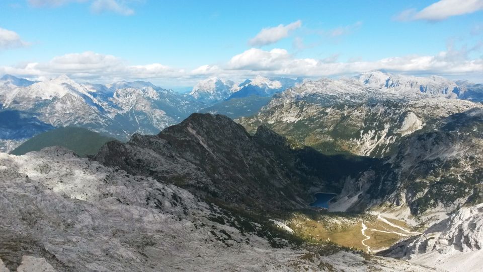 Razgled z vrha Krna na Krnsko jezero