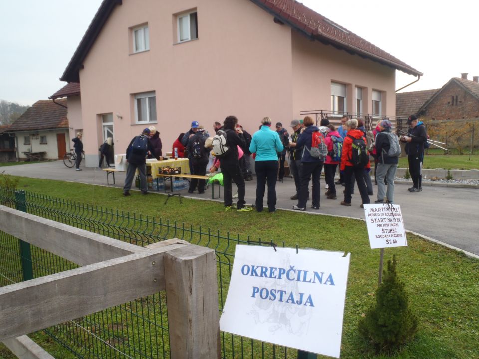 Okrepčevalna postaja v Vučji vasi.