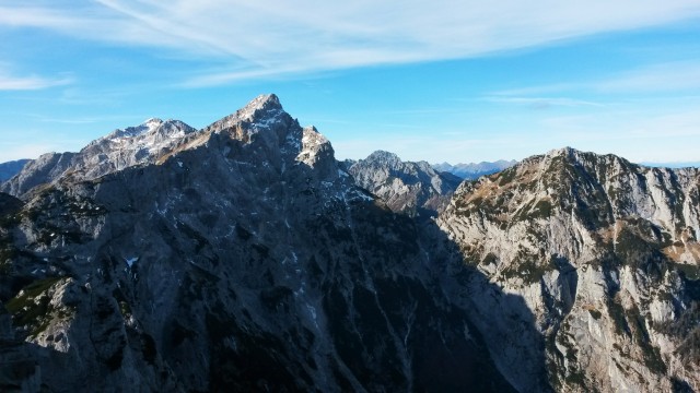 Razgled z vrha Moličke peči na Planjavo, Ojstrico, Mrzlo goro in Krofičko