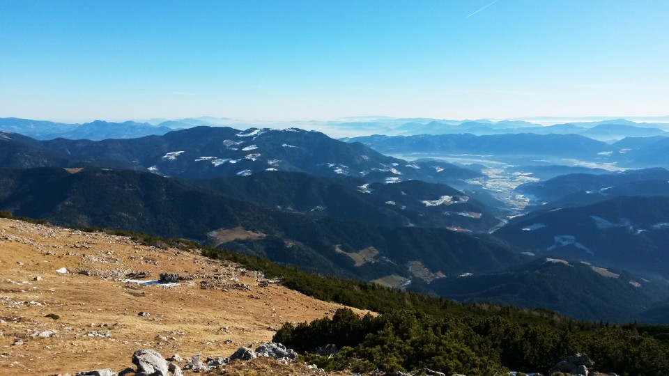 Razgled z vrha Raduhe na Golte