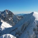 Razgled z vrha Turske g. na Ojstrico, Planjavo, Kamniško s. in Brano (od leve proti desni