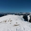 Razgled z vrha Ojstrnika na Karnijske Alpe
