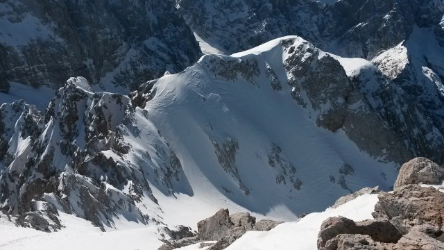 Razgled z vrha Špika na naš spust z njega in Lipnico