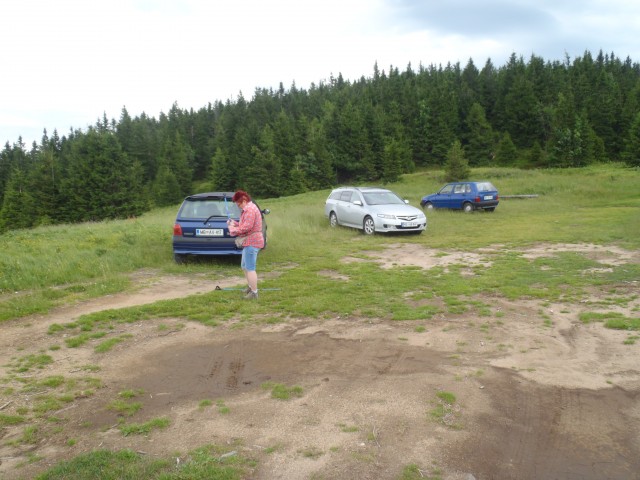 Parkirišče pod Ribniškim vrhom.