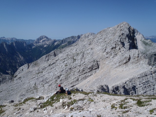 Velika Mojstrovka, v ozadju Bavški Grintavec.