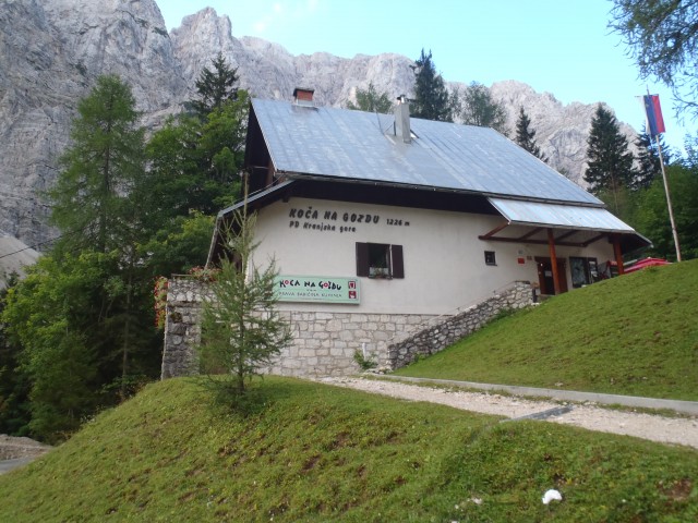 Koča ob gozdu-Hanzova-zadnje okno-Vršič-krožna