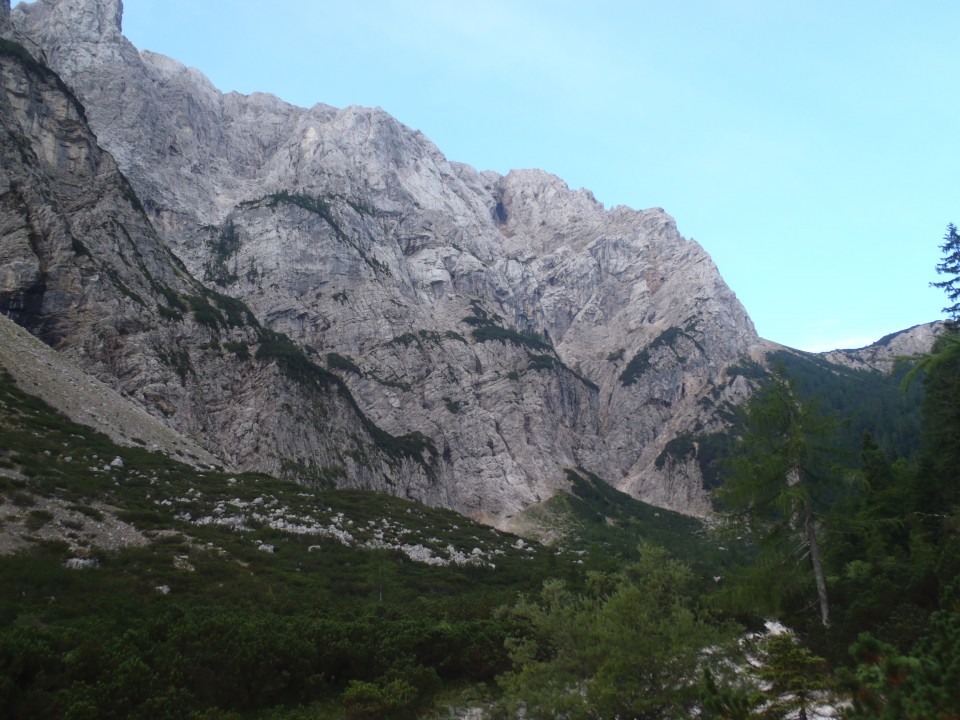 Pogled na prednje prisojnikovo okno.