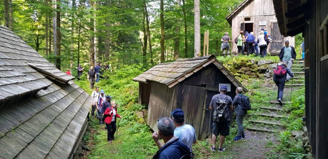 20180519 Kočevski Rog - Baza 20 - foto