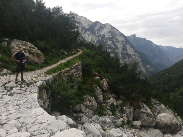 20180812 Pogačnikov dom, Bovški Gamsovec - foto