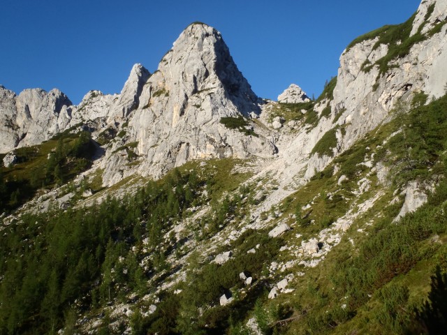 20180909 Triglav - nekaj manjka - foto