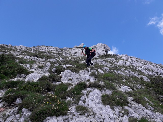 S Košutice proti Hanjževemu sedlu.