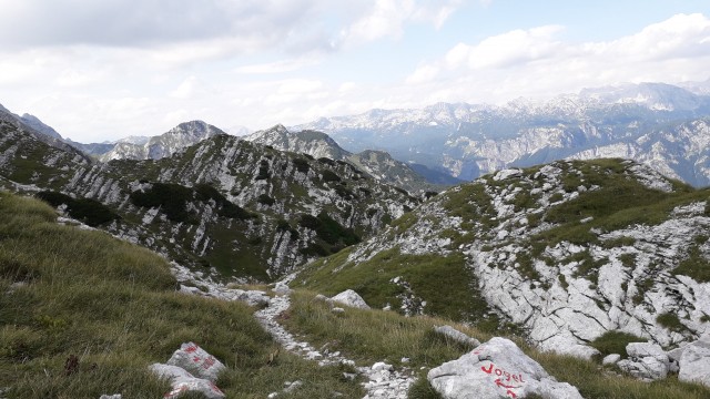 20190820 Čez vrhove Črna prst-Pl.Razor - foto